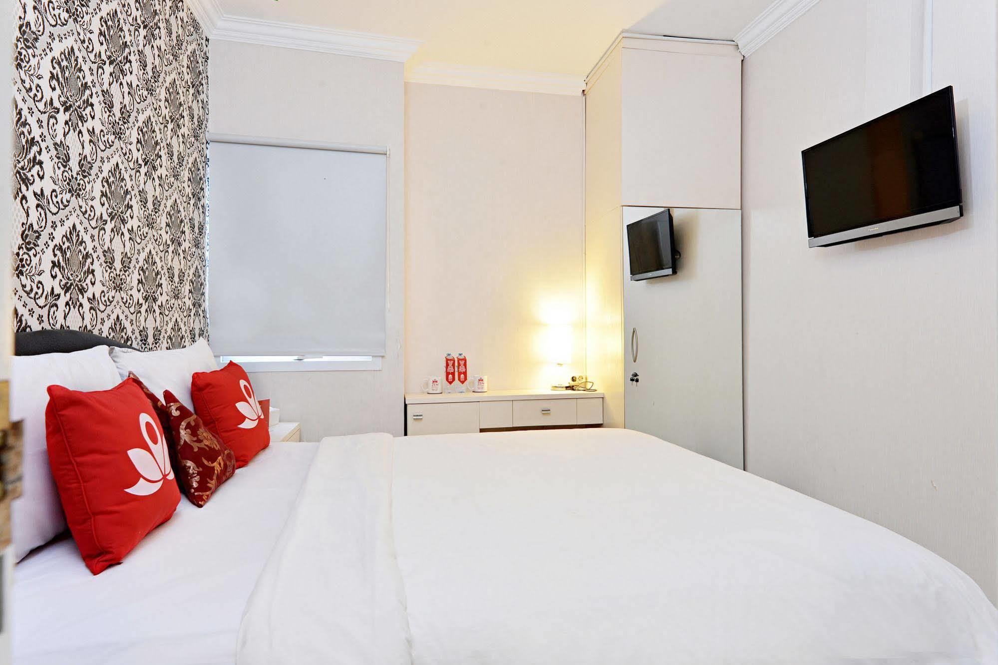 Zen Rooms Basic Tangerang Aeropolis Exterior foto